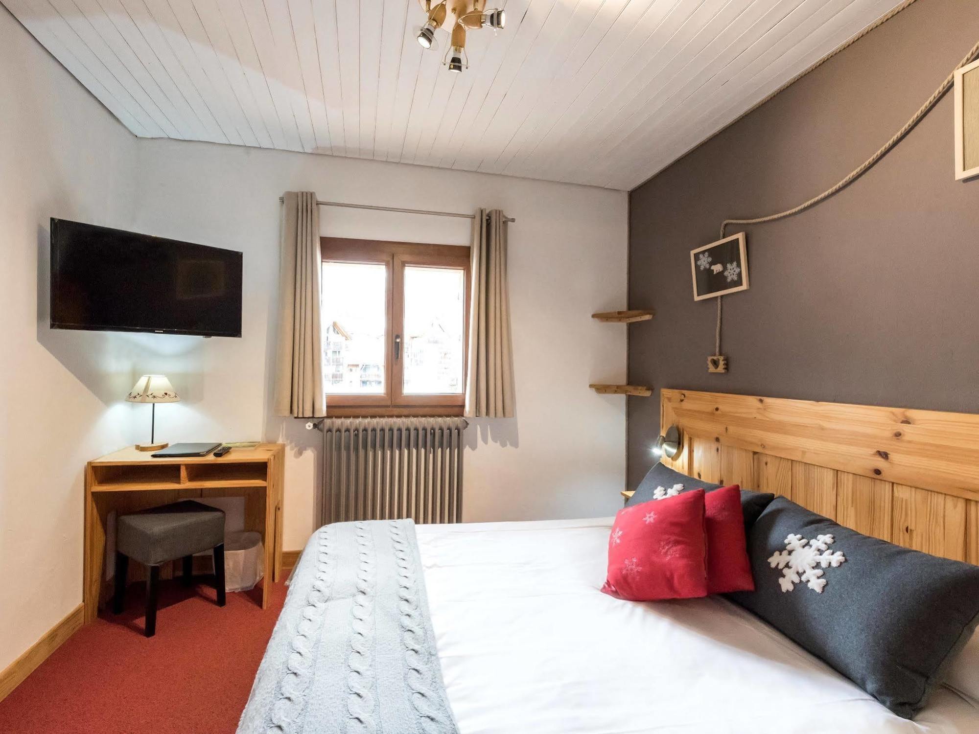 Hotel L'Ecureuil Auron Kültér fotó